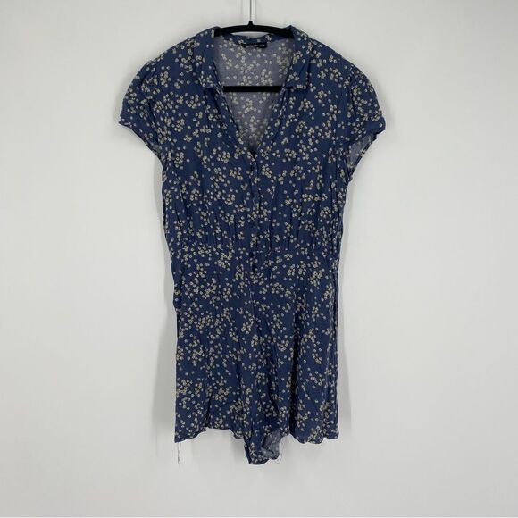 Cotton On Women’s Short Sleeve Button Front Floral Romper size M - Picture 1 of 4